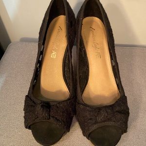 Peep Toe Lace Wedges